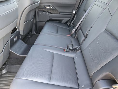 Certified 2026 Lexus GX 550 Luxury+ Package image 40