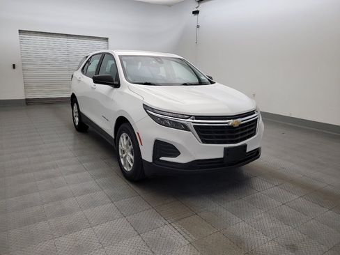 Used 2022 Chevrolet Equinox LS w/ LPO, Floor Liner Package FWD image 13