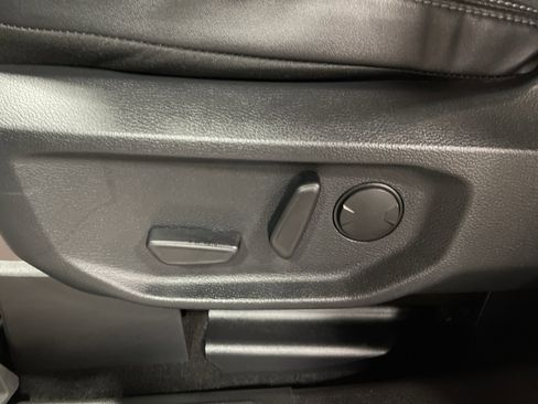 Used 2024 Ford Ranger Lariat w/ Advanced Towing Package image 13