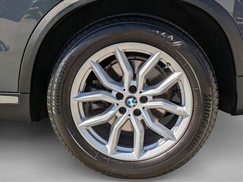 Used 2021 BMW X5 xDrive40i w/ Premium Package 3 image 25