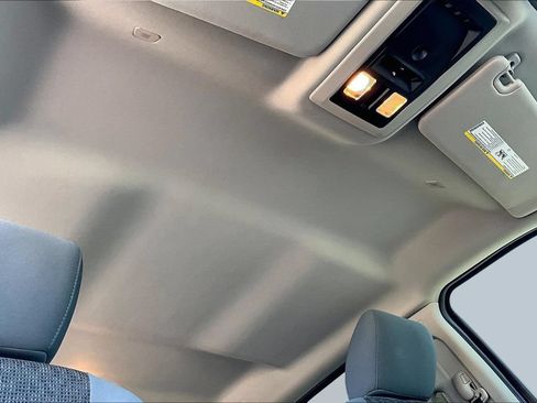 Used 2020 RAM 1500 Classic SLT w/ Luxury Group RWD image 23