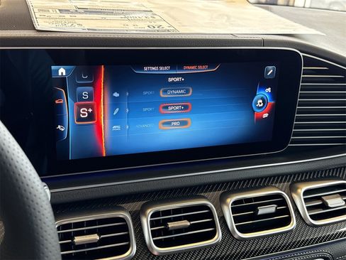 New 2026 Mercedes-Benz GLE 53 AMG Base image 23