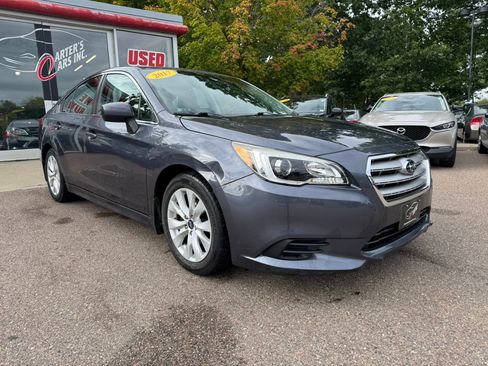 Used 2017 Subaru Legacy 2.5i Premium w/ Moonroof Package AWD/4WD image 2