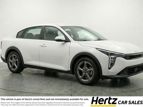 Used 2025 Kia K4 FWD image 1