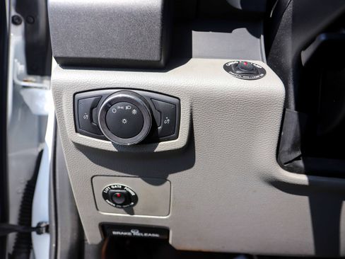Used 2019 Ford F550 2WD Regular Cab Super Duty image 21