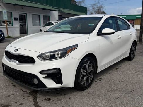Used 2021 Kia Forte LXS FWD image 3