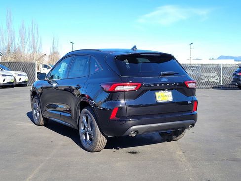 Used 2024 Ford Escape ST-Line w/ Equipment Group 301A image 11