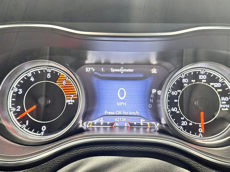 Used 2019 Jeep Cherokee Limited AWD/4WD image 10