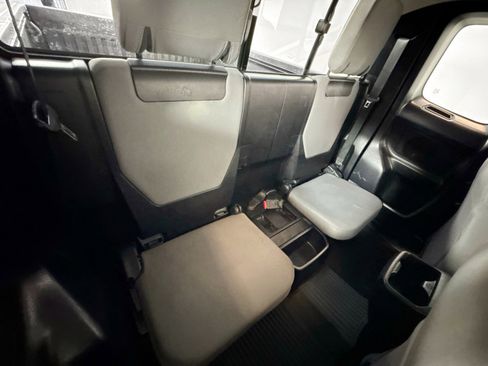 Used 2022 Toyota Tacoma SR image 23