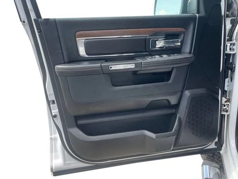 Used 2017 RAM 1500 Laramie w/ Convenience Group AWD/4WD image 15