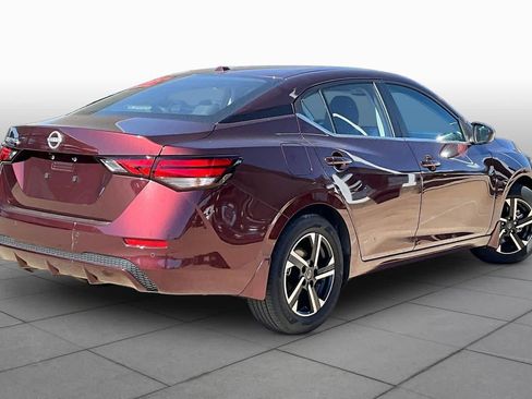 Used 2025 Nissan Sentra SV w/ All-Weather Package FWD image 9