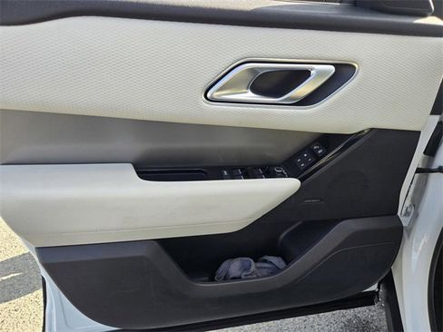 Used 2020 Land Rover Range Rover Velar S image 20