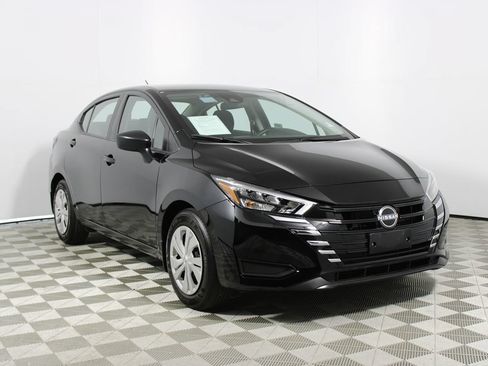 Used 2025 Nissan Versa S w/ Trunk Package FWD image 21