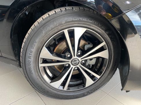 Used 2021 Nissan Sentra SV image 9