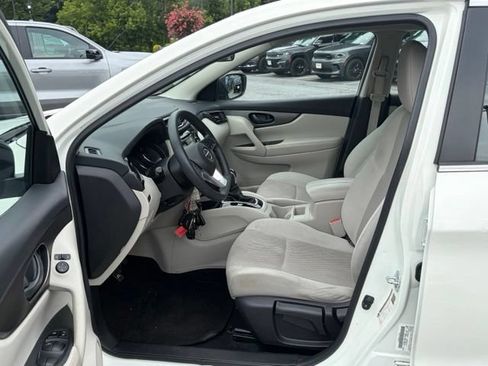 Used 2017 Nissan Rogue Sport S FWD image 15