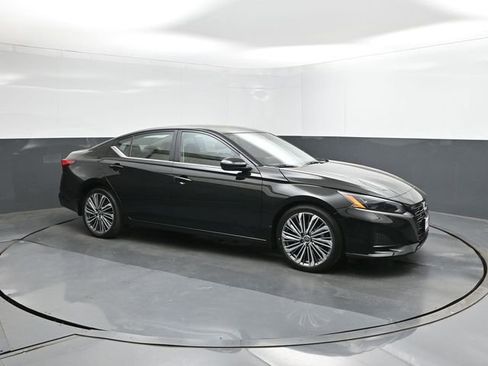 New 2026 Nissan Altima 2.5 SV w/ SV Premium Package image 26