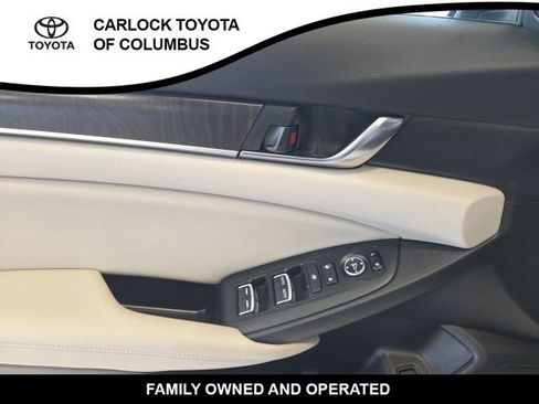 Used 2020 Honda Accord EX image 11