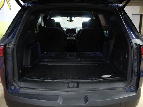 Used 2023 Chevrolet Traverse LT w/ LPO, Floor Liner Package AWD/4WD image 5
