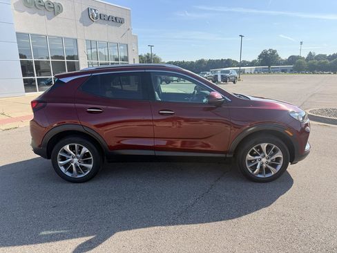 Used 2023 Buick Encore GX Essence w/ Experience Buick Package AWD/4WD image 2
