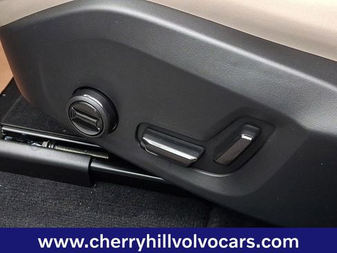 New 2026 Volvo XC60 B5 Plus w/ Protection Package Premier image 14