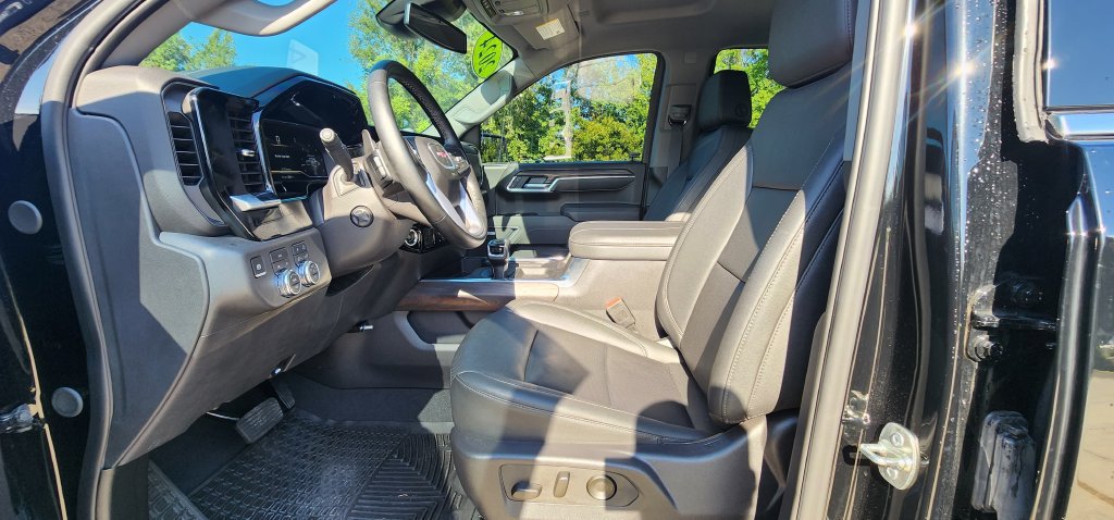 Used 2025 GMC Sierra 1500 SLT w/ SLT Premium Package AWD/4WD image 16