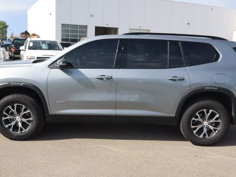 Used 2026 GMC Acadia AT4 w/ LPO, Floor Liner Package AWD/4WD image 4