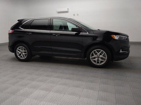 Used 2024 Ford Edge SEL image 11