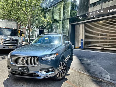 Certified 2023 Volvo XC90 B6 Plus AWD/4WD image 1
