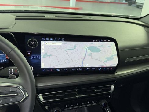 New 2026 Chevrolet Traverse LT FWD image 20