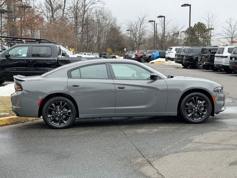 Used 2023 Dodge Charger SXT w/ Blacktop Package image 6