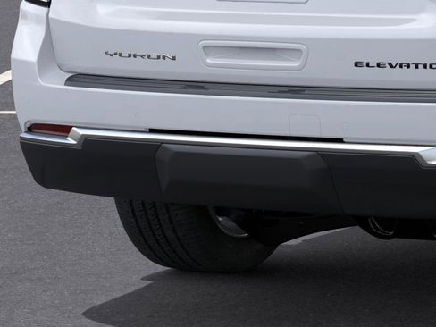 New 2026 GMC Yukon Elevation image 14