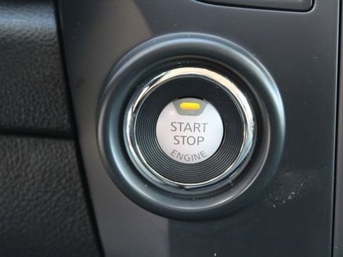 Used 2021 Nissan Titan S w/ S Utility Package image 33