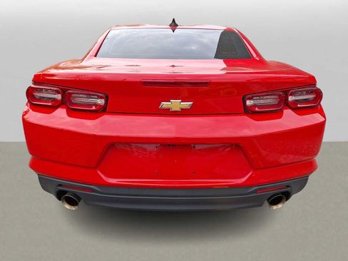 Used 2021 Chevrolet Camaro LT RWD image 5