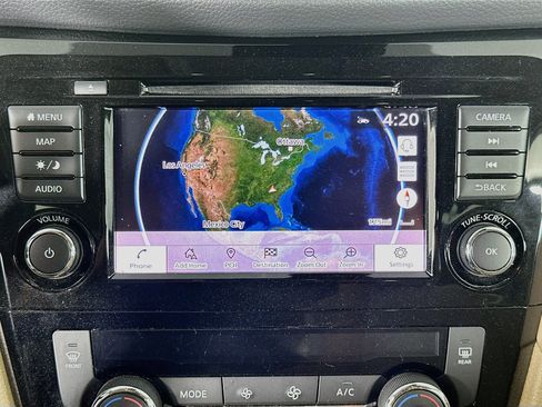 Used 2018 Nissan Rogue SL w/ Premium Package FWD image 21