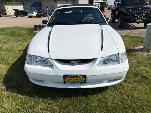 Used 1996 Ford Mustang Convertible RWD image 33