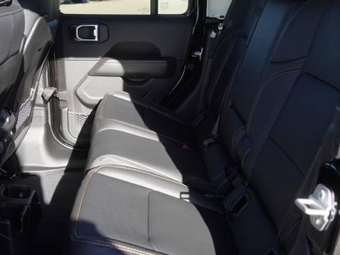New 2026 Jeep Gladiator Mojave AWD/4WD image 12