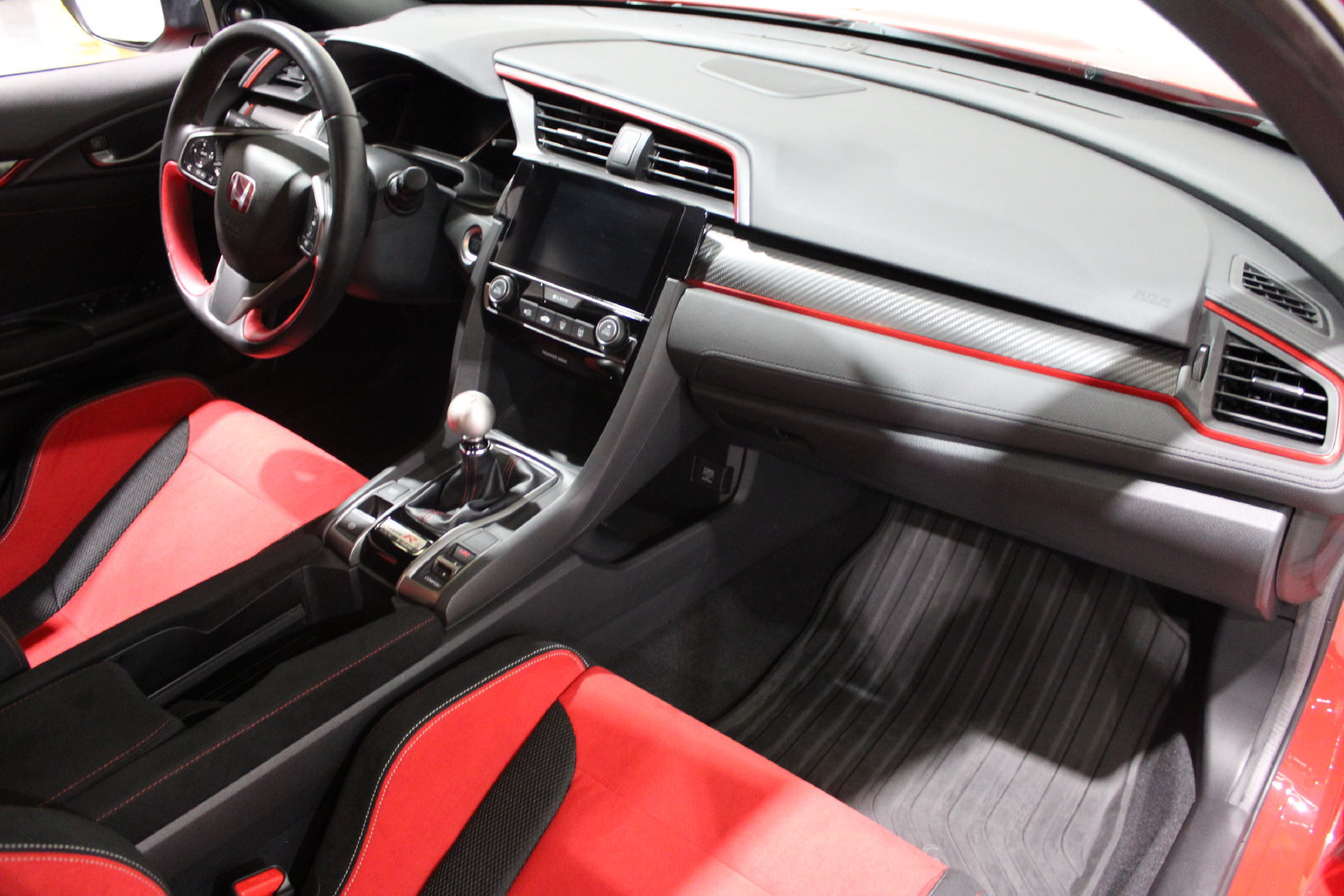 Used 2018 Honda Civic Type R image 24
