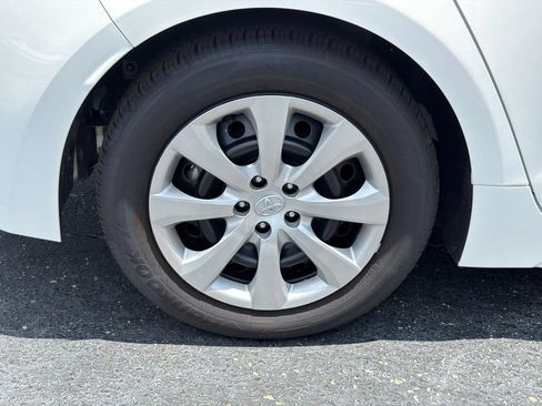 Used 2026 Toyota Corolla LE FWD image 17