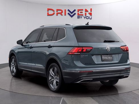 Used 2020 Volkswagen Tiguan SEL image 3