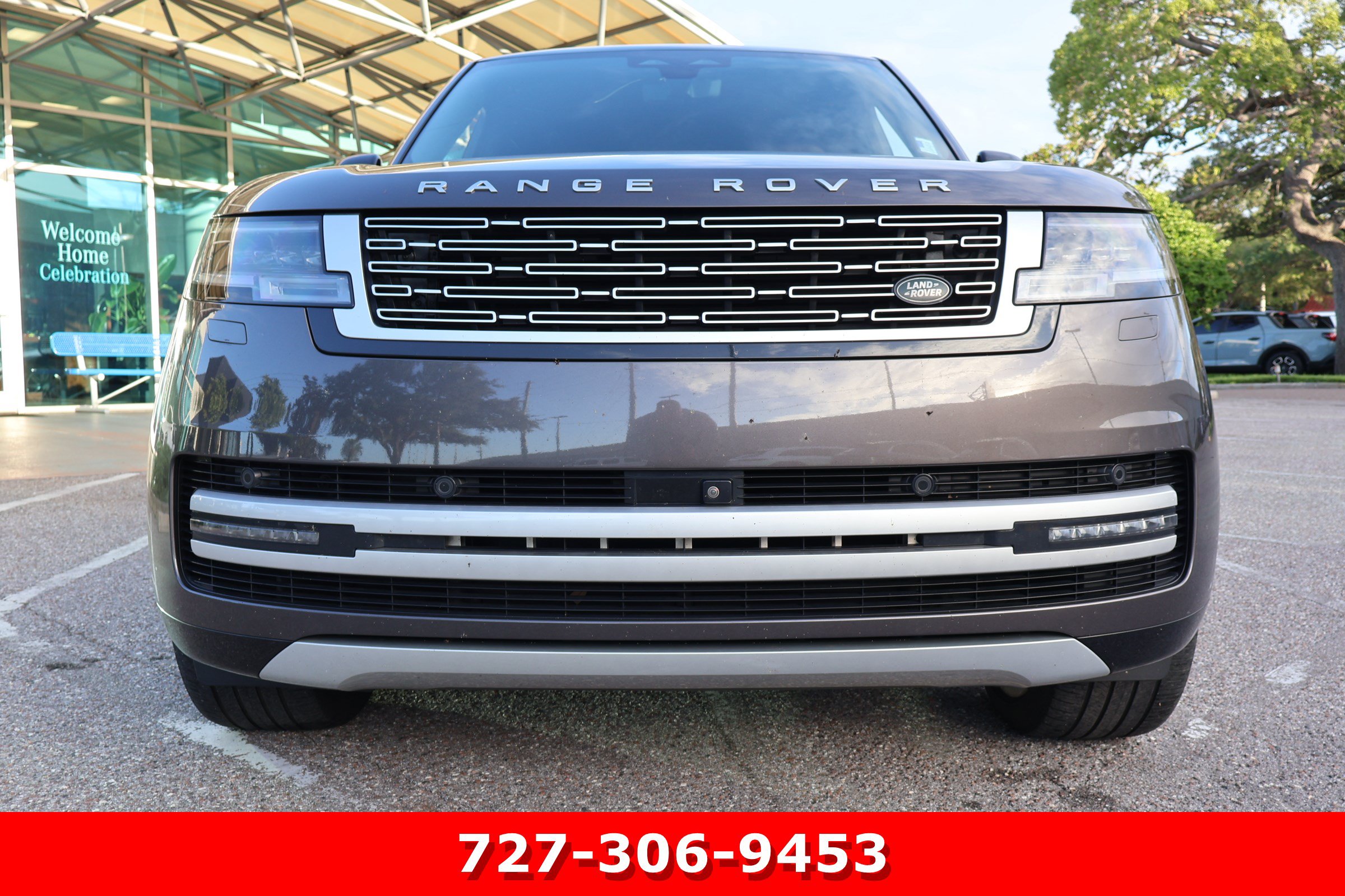 Used 2025 Land Rover Range Rover Long Wheelbase Autobiography AWD/4WD image 11