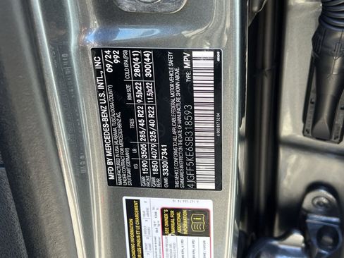 Certified 2025 Mercedes-Benz GLS 450 4MATIC image 38