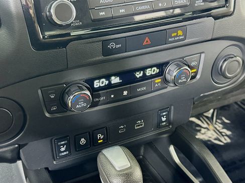 Used 2023 Nissan Frontier SV w/ SV Convenience Package RWD image 26