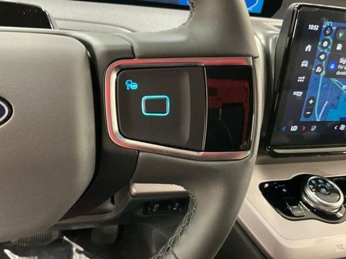 New 2026 Ford Expedition Active AWD/4WD image 27