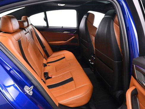 Used 2022 BMW M5 w/ Executive Package image 23