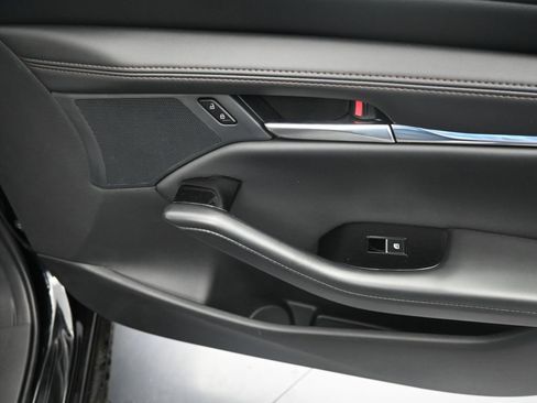 Used 2025 MAZDA MAZDA3 s image 16