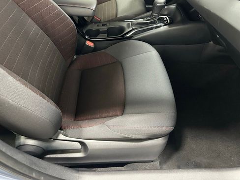 Used 2025 Toyota Corolla SE image 58