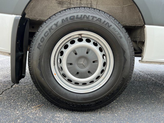 Used 2019 Mercedes-Benz Sprinter 2500 image 29