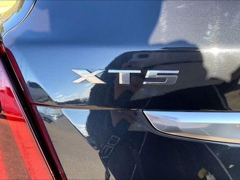 Used 2020 Cadillac XT5 Premium Luxury image 23
