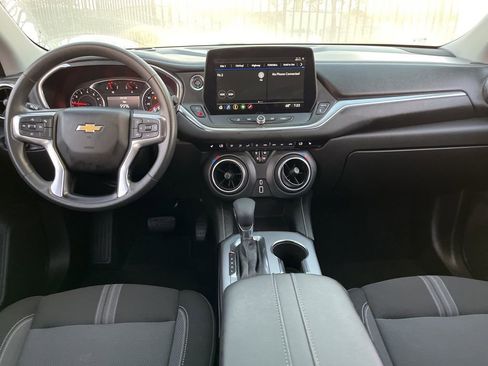 Used 2025 Chevrolet Blazer LT image 15