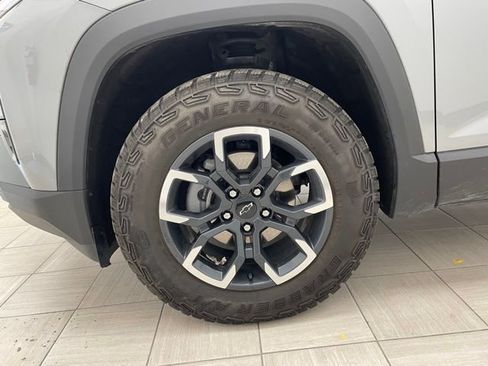 New 2025 Chevrolet Equinox ACTIV w/ Safety and Technology Package image 8